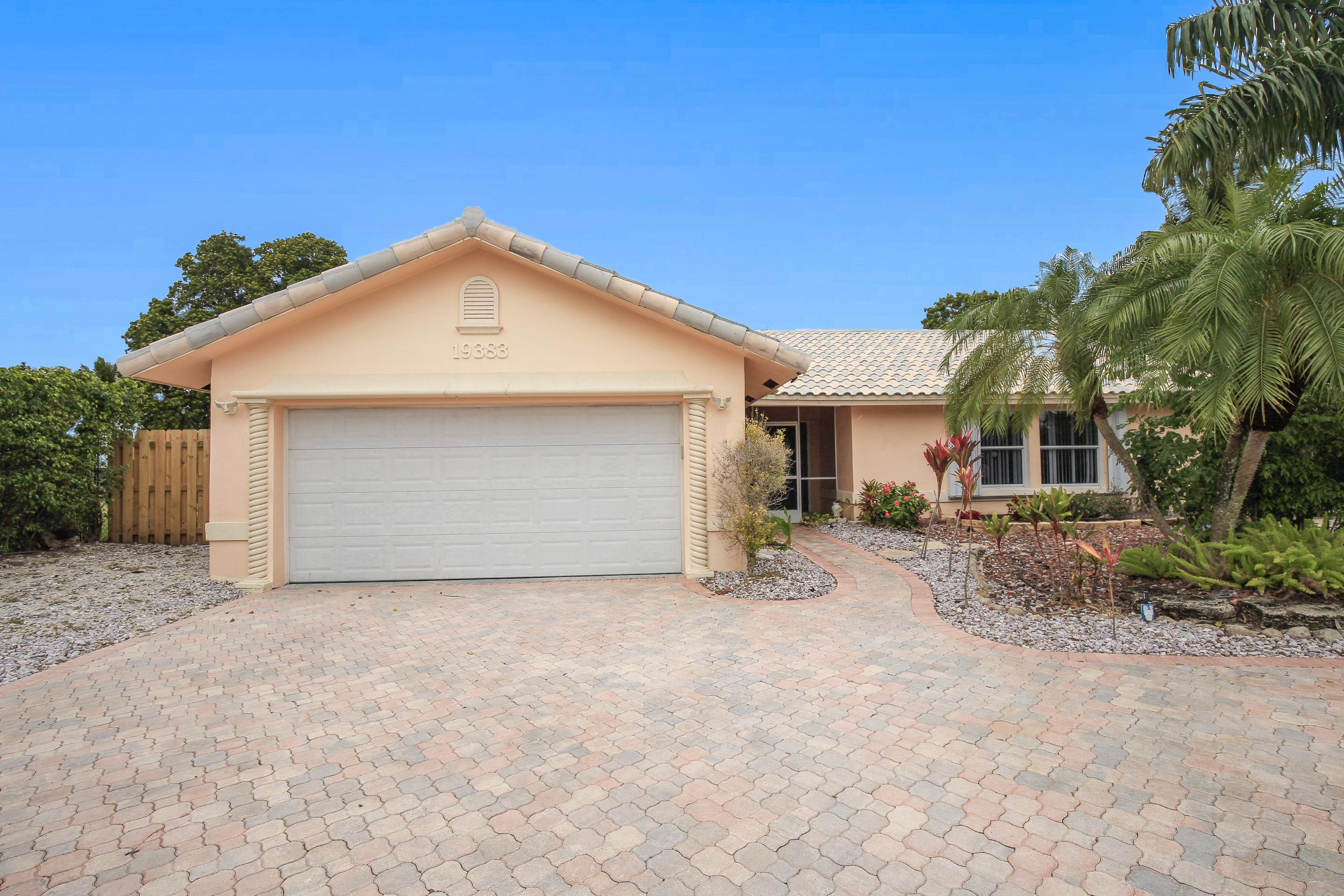 19383 Colorado Circle Boca Raton, FL 33434 - Photo 1 of 26 54