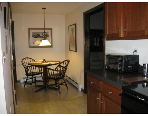 37 Country Road Uxbridge, MA 01569 - Photo 6 of 16 Gallery Image 6