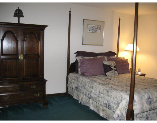 37 Country Road Uxbridge, MA 01569 - Photo 10 of 16 Gallery Image 10