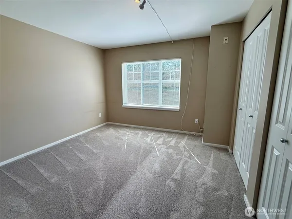 $2,950 | 22635 Northeast Alder Crest Lane, Redmond, WA 98053