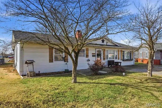 $215,000 | 519 Joy Drive, O'Fallon, IL 62269