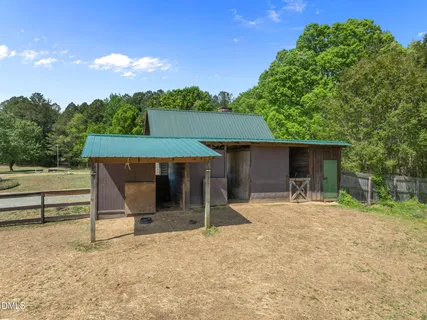 $899,000 | 643 Old Stonehouse Road, Chapel Hill, NC 27516