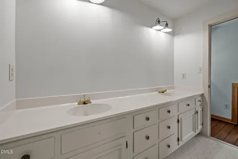 $899,000 | 643 Old Stonehouse Road, Chapel Hill, NC 27516