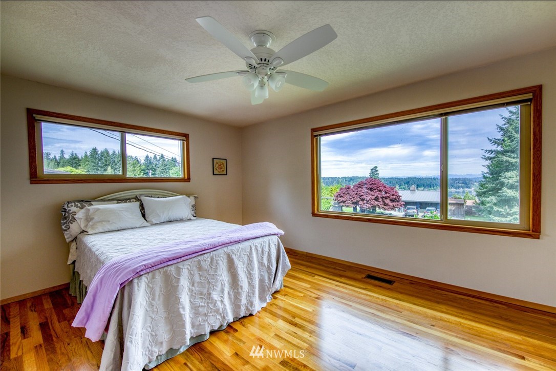 3103 Ridgeview Drive Northeast Bremerton, WA 98310 - Photo 24 of 39 Gallery Image 24