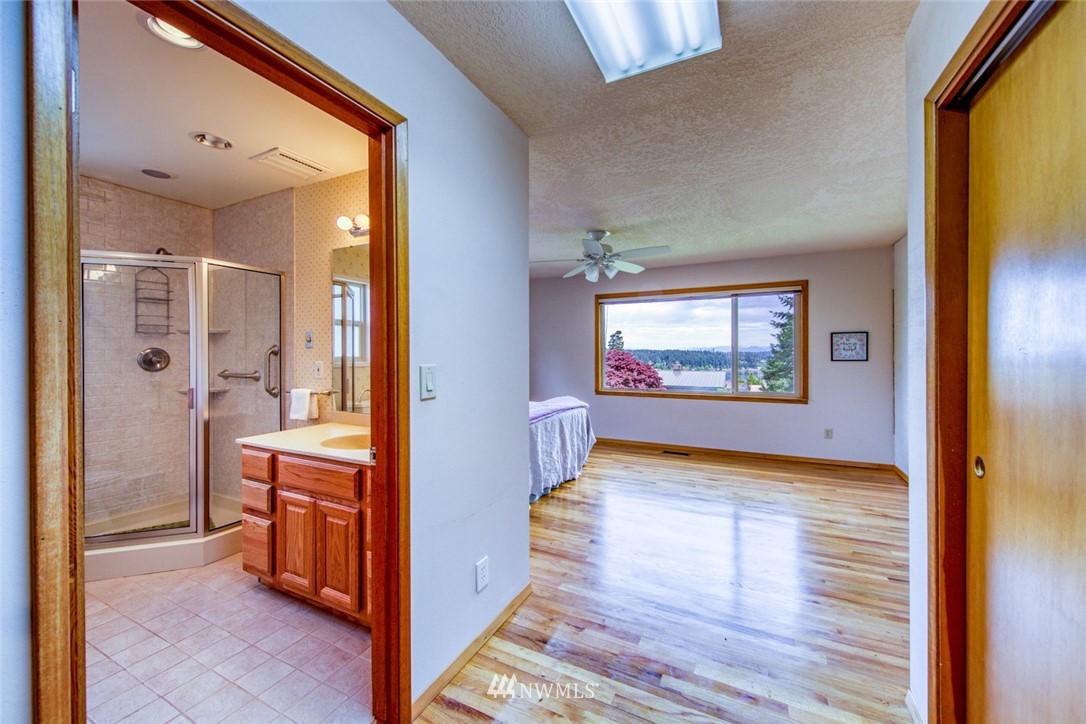 3103 Ridgeview Drive Northeast Bremerton, WA 98310 - Photo 26 of 39 Gallery Image 26