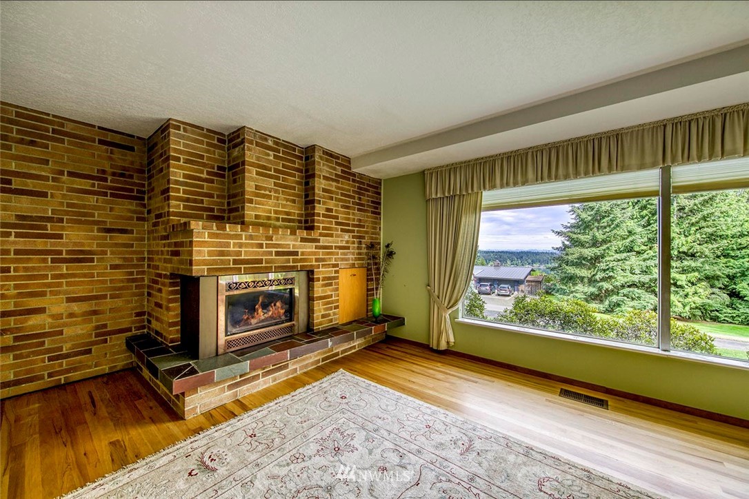 3103 Ridgeview Drive Northeast Bremerton, WA 98310 - Photo 9 of 39 Gallery Image 9