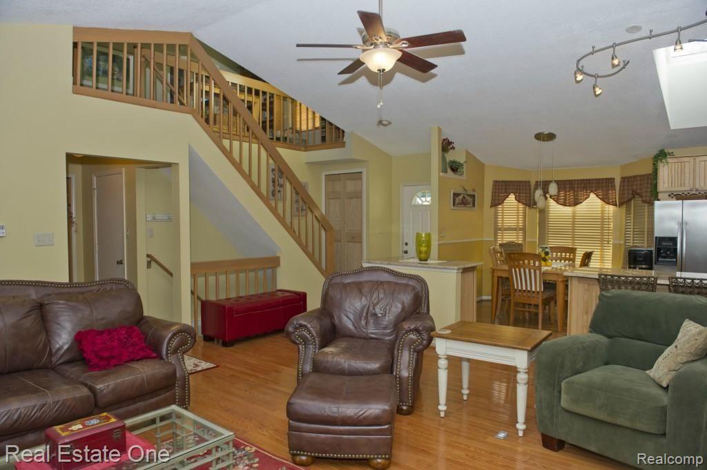 11862 Stoney Ridge Road Brighton, MI 48114 - Photo 12 of 37 LMS_0610.jpg