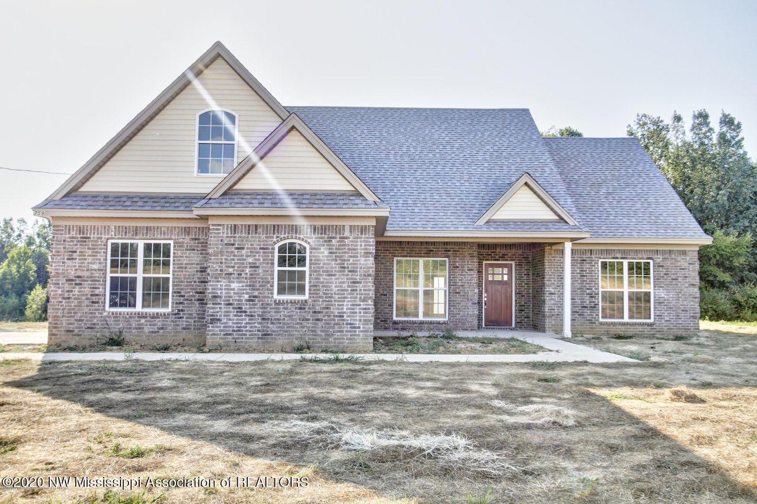 232 Dry Field Road Byhalia, MS 38611 - Photo 1 of 13 Front