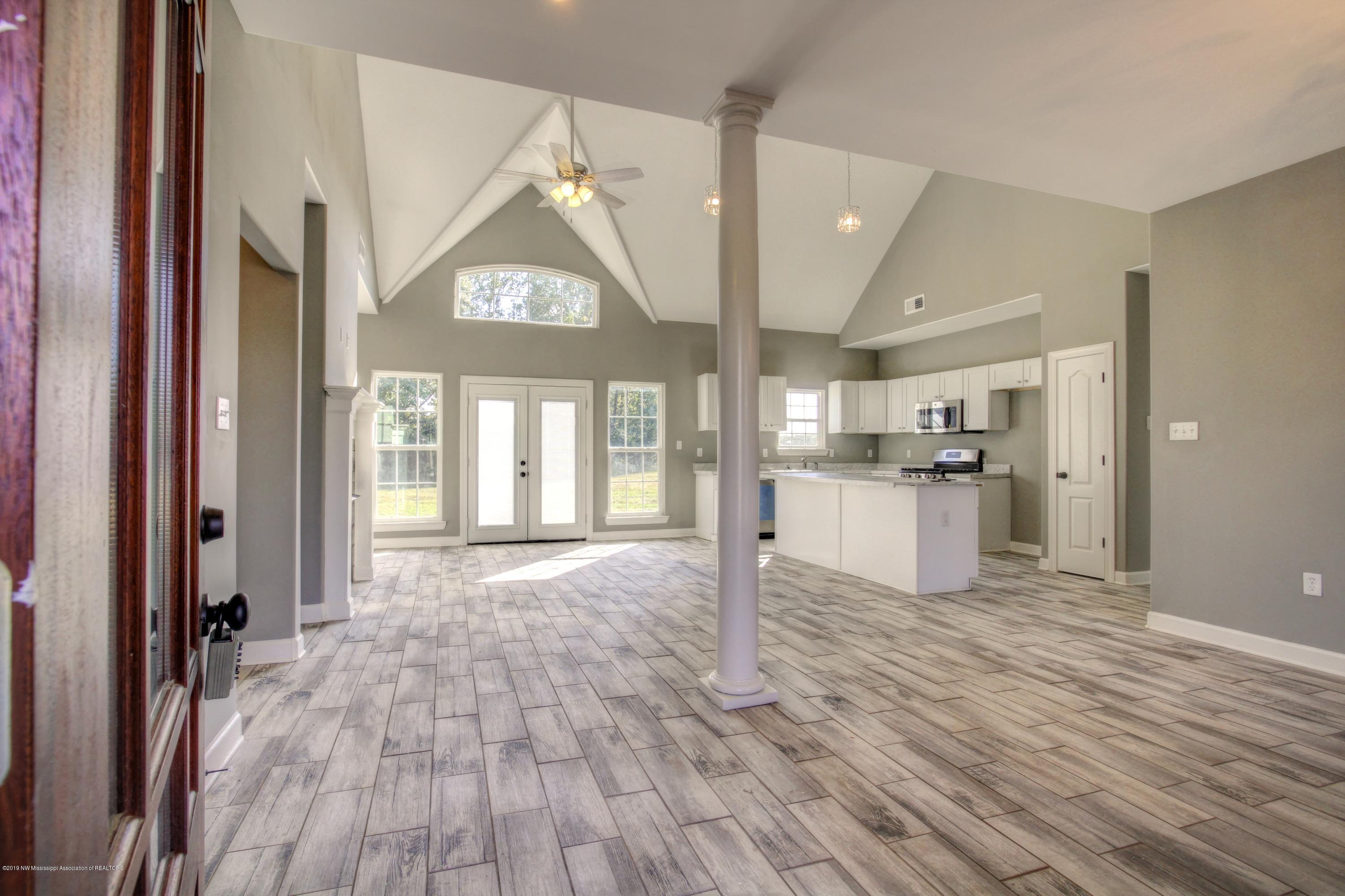 232 Dry Field Road Byhalia, MS 38611 - Photo 2 of 13 _MG_9118_19_20