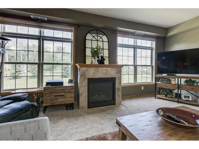 $2,200 | 2100 Old School Road, Unit 108, Mound, MN 55364