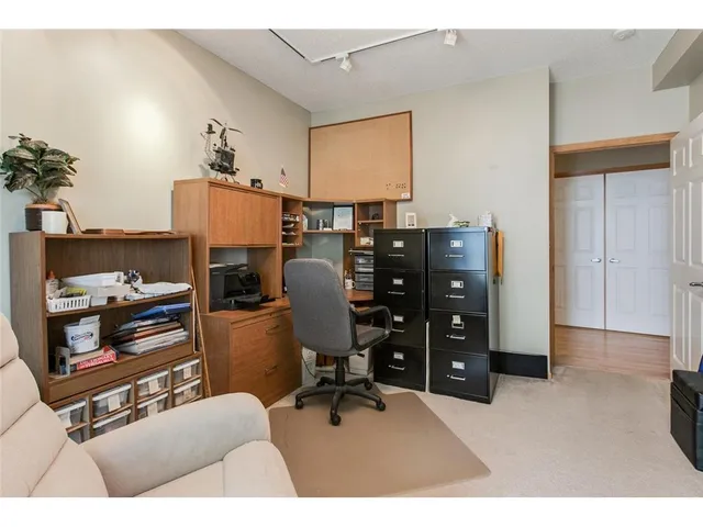 $2,200 | 2100 Old School Road, Unit 108, Mound, MN 55364