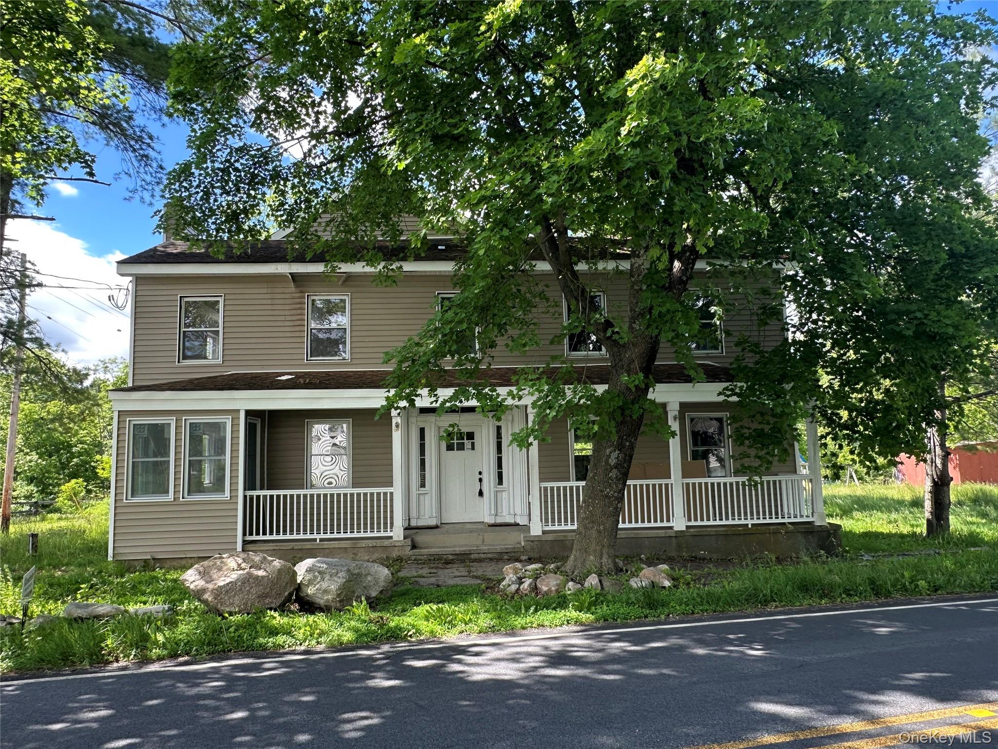 1445 Burlingham Road Pine Bush, NY 12566 - Photo 4 of 42