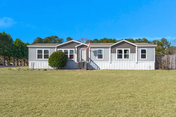 $475,000 | 328 Rodeo Drive, Eutawville, SC 29048