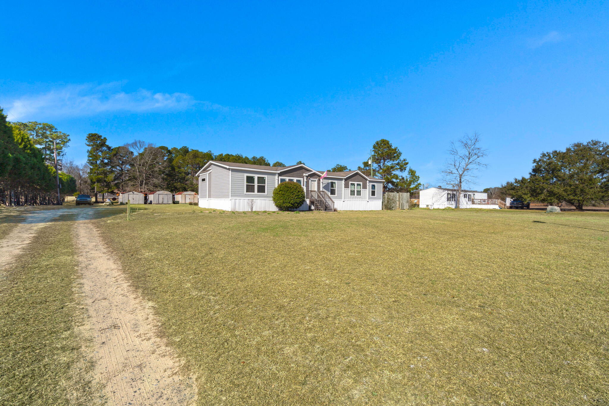 328 Rodeo Drive Eutawville, SC 29048 - Photo 3 of 45 4