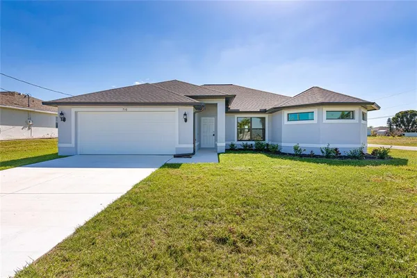 $2,100 | 710 Northwest 2nd Lane, Cape Coral, FL 33993