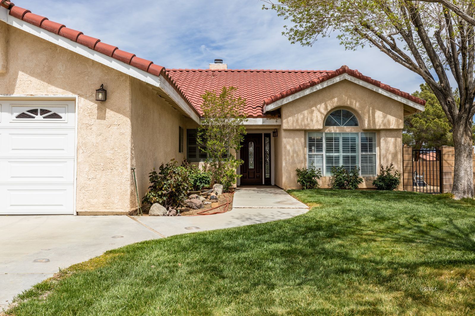 1200 Flora Way Ridgecrest, CA 93555 - Photo 3 of 38