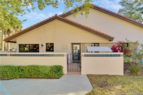 $369,000 | 6030 Southeast Martinique Drive, Unit 104, Stuart, FL 34997