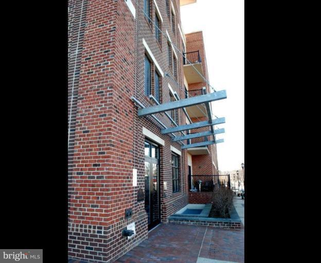 181 East Reed Avenue, Unit 313 Alexandria, VA 22305 - Photo 2 of 22 Exterior #2