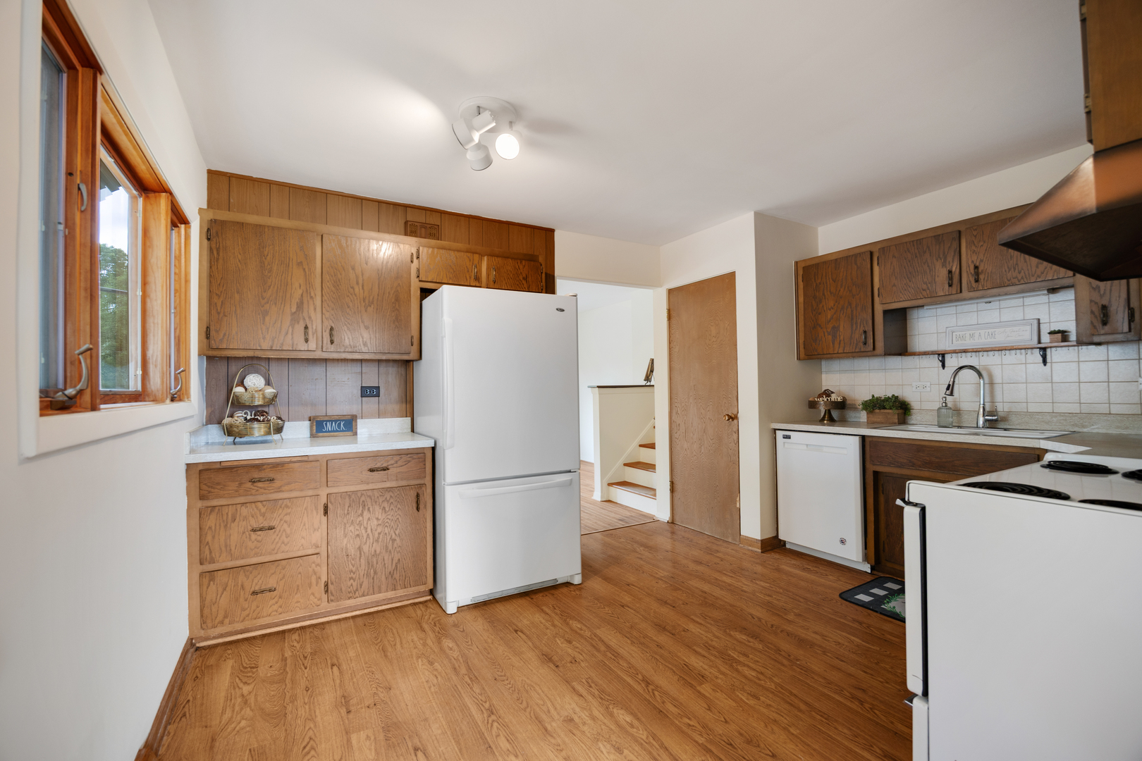 629 Inverness Road Lisle, IL 60532 - Photo 9 of 25 Gallery Image 9