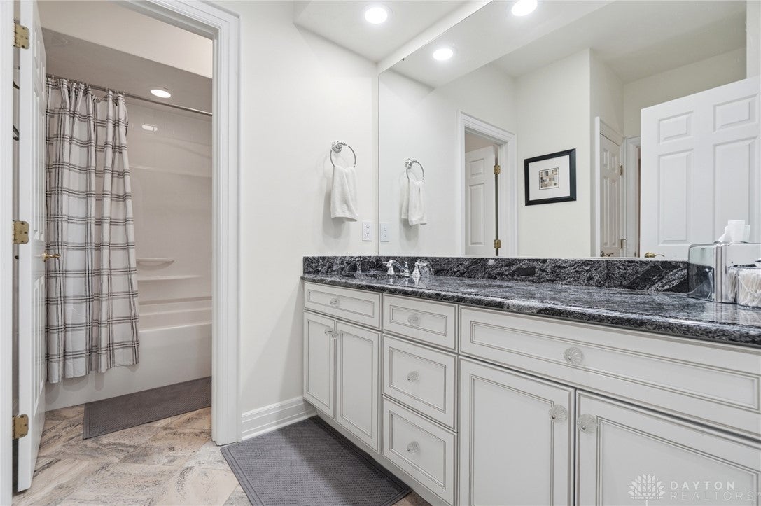 3624 Wood Hollow Road Kettering, OH 45429 - Photo 65 of 98 Gallery Image 65