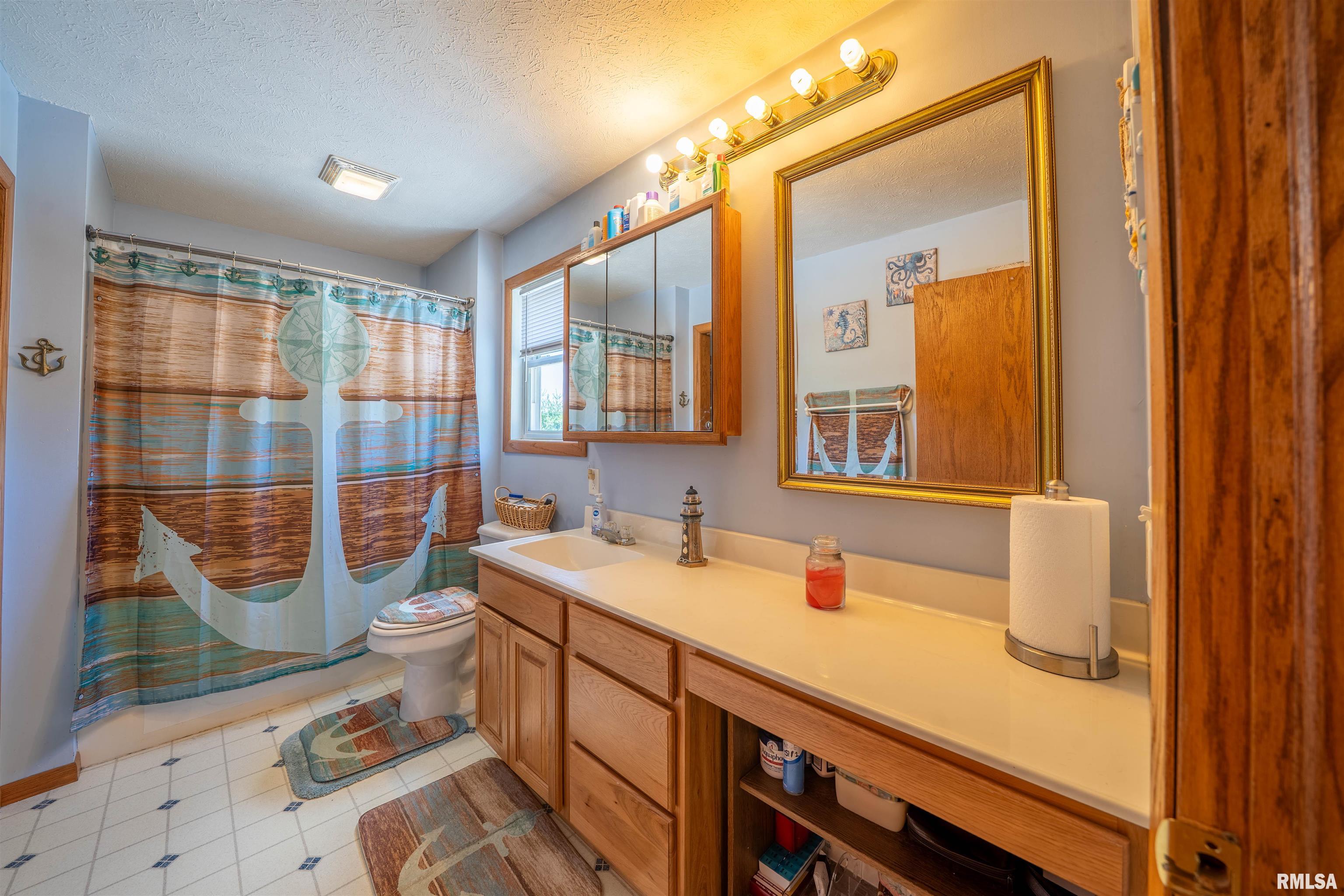 21501 North Berchtold Road Chillicothe, IL 61523 - Photo 23 of 100