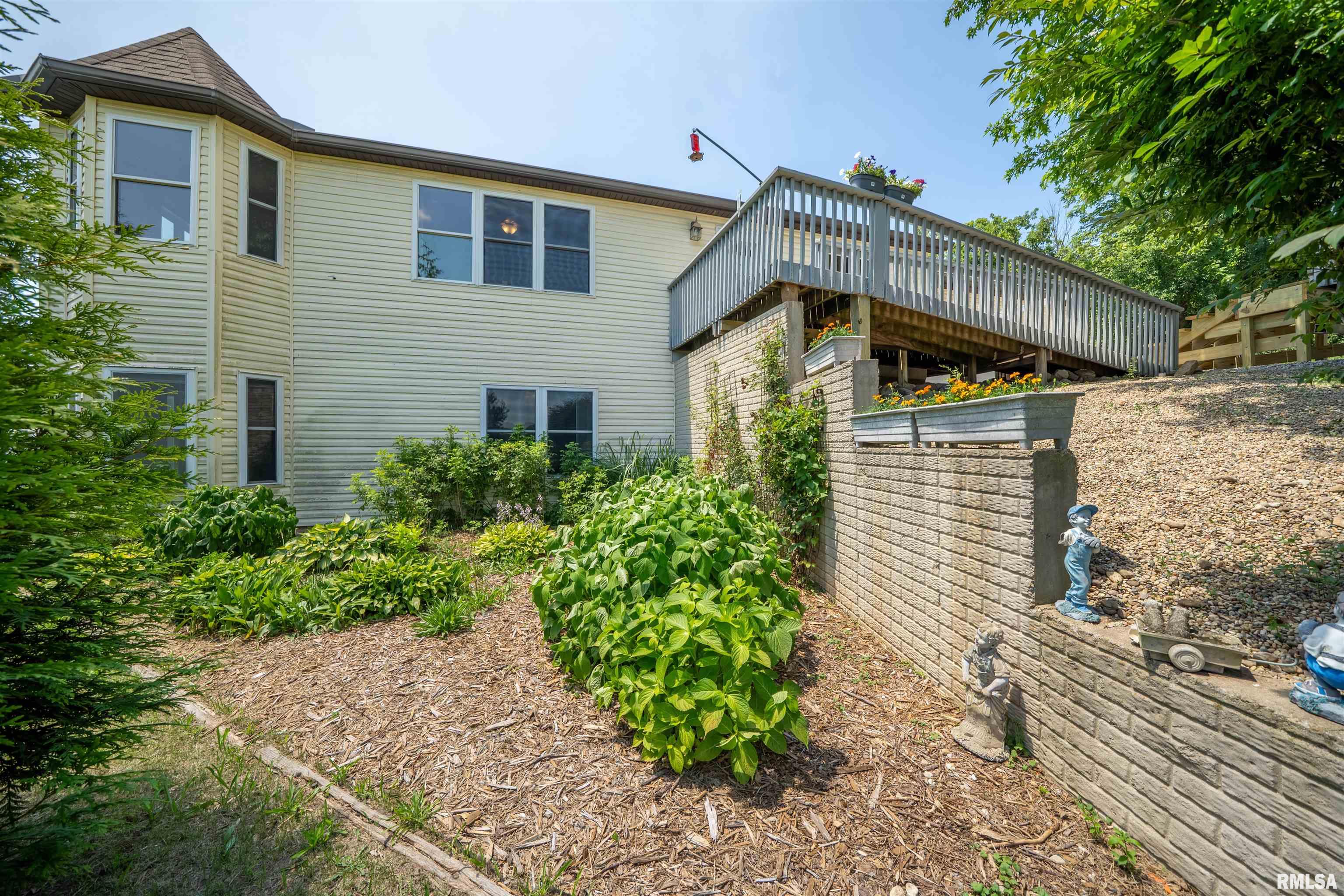 21501 North Berchtold Road Chillicothe, IL 61523 - Photo 3 of 100