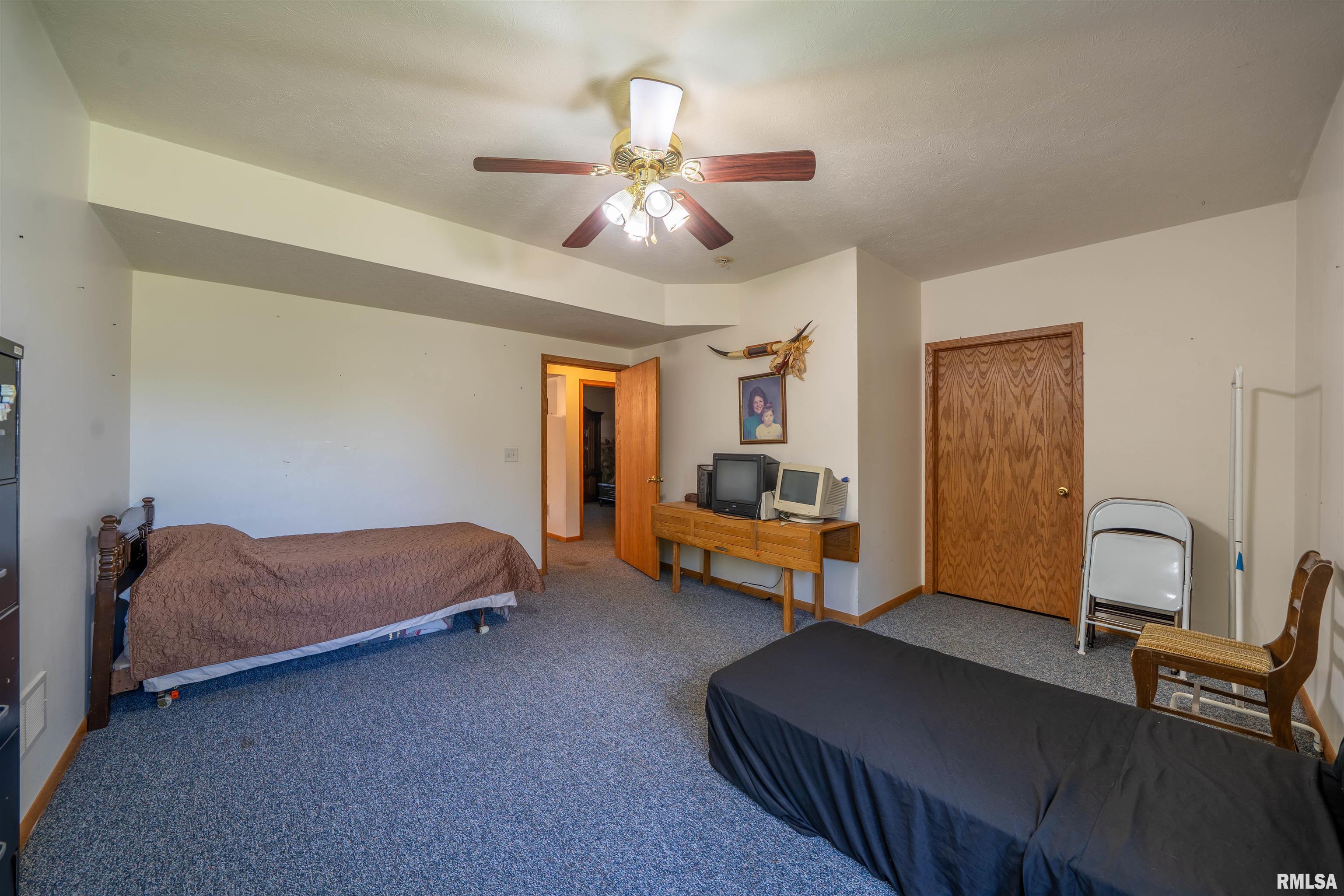 21501 North Berchtold Road Chillicothe, IL 61523 - Photo 35 of 100