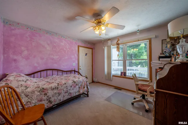 $449,900 | 21501 North Berchtold Road, Chillicothe, IL 61523