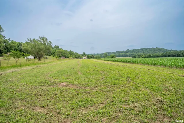 $449,900 | 21501 North Berchtold Road, Chillicothe, IL 61523