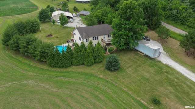 $449,900 | 21501 North Berchtold Road, Chillicothe, IL 61523