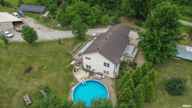 $449,900 | 21501 North Berchtold Road, Chillicothe, IL 61523