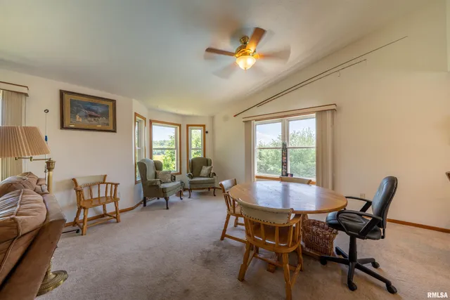 $449,900 | 21501 North Berchtold Road, Chillicothe, IL 61523