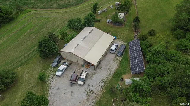 $449,900 | 21501 North Berchtold Road, Chillicothe, IL 61523