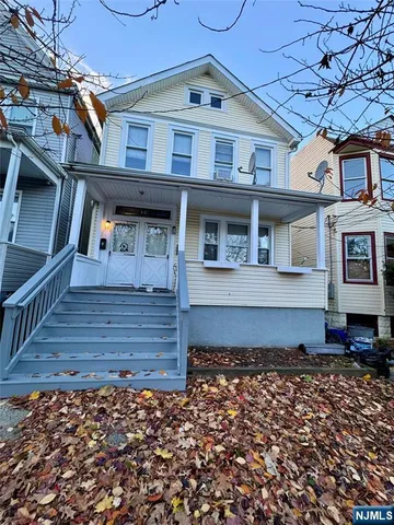 $2,300 | 10 Willowdale Avenue, Unit 1, Montclair, NJ 07042