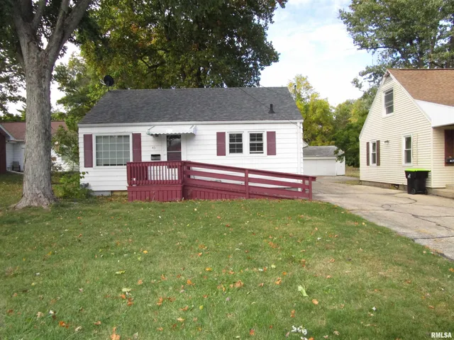 $150,000 | 411 Caldwell Street, Jacksonville, IL 62650