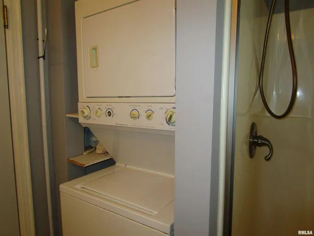 $150,000 | 411 Caldwell Street, Jacksonville, IL 62650