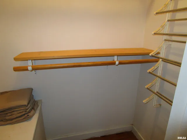 $150,000 | 411 Caldwell Street, Jacksonville, IL 62650