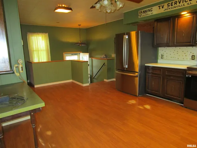 $150,000 | 411 Caldwell Street, Jacksonville, IL 62650