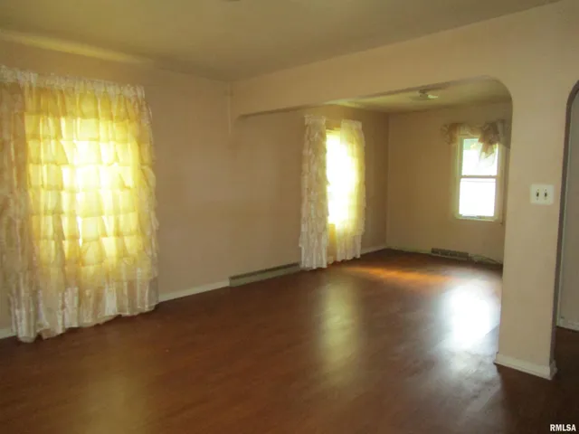 $150,000 | 411 Caldwell Street, Jacksonville, IL 62650