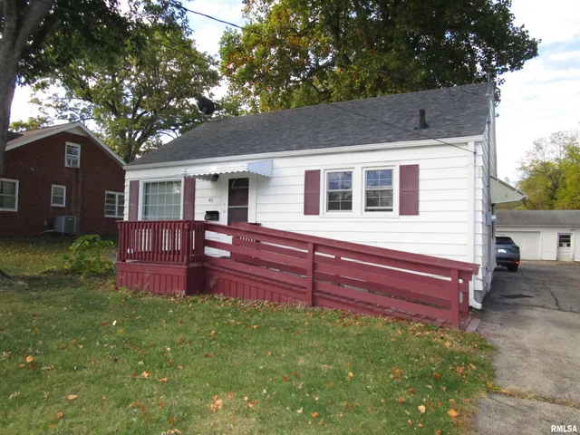 $150,000 | 411 Caldwell Street, Jacksonville, IL 62650