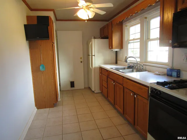 $150,000 | 411 Caldwell Street, Jacksonville, IL 62650