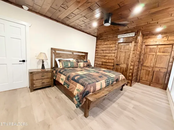 $899,000 | 1924 Walker Trail, Sevierville, TN 37876