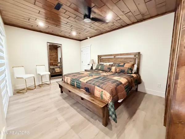 $899,000 | 1924 Walker Trail, Sevierville, TN 37876