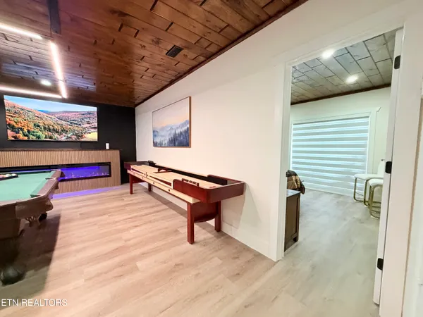 $899,000 | 1924 Walker Trail, Sevierville, TN 37876