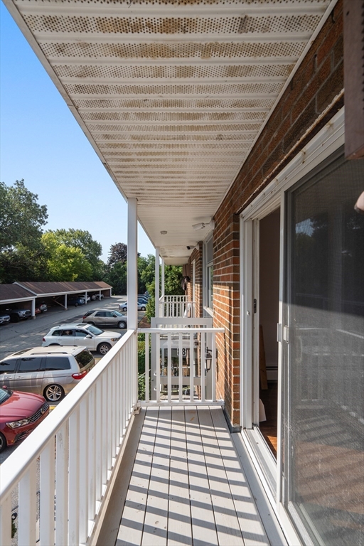 88 Beacon Street, Unit 7 Lawrence, MA 01843 - Photo 24 of 34 a view of a balcony