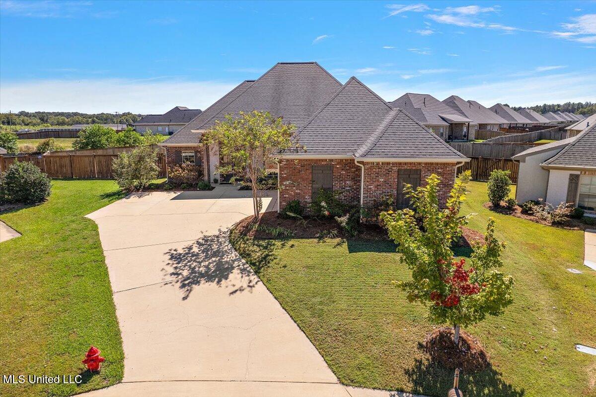 410 Duke Court Flowood, MS 39232 - Photo 3 of 35 01-ADJI_0850