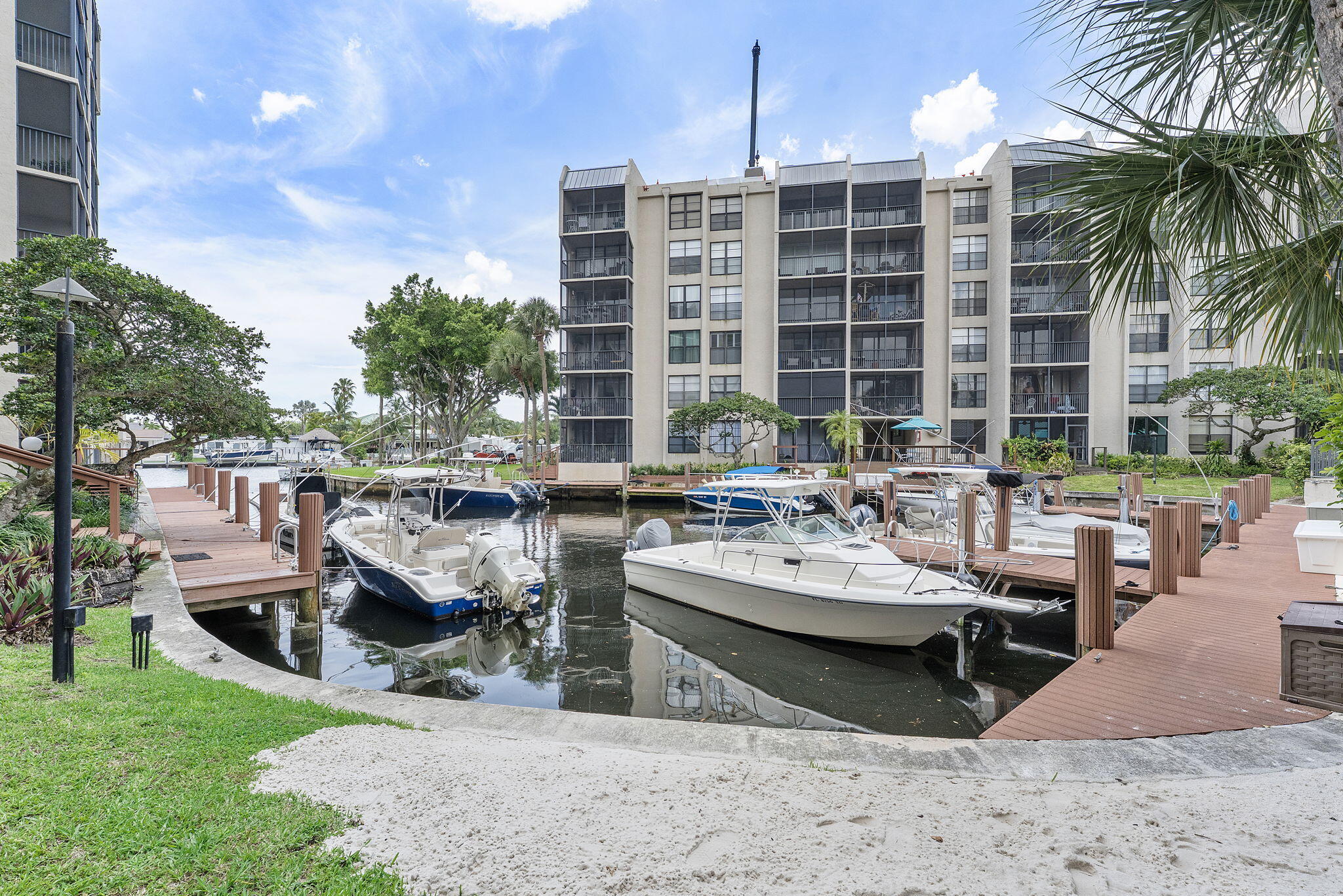 20 Royal Palm Way, Unit 2060 Boca Raton, FL 33432 - Photo 1 of 27 25-web-or-mls-DSC02724