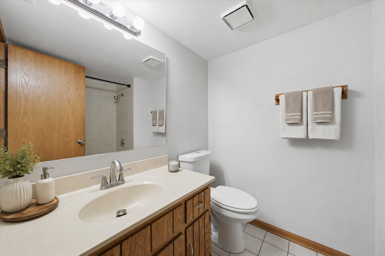 9800 Sayre Avenue, Unit 2B Chicago Ridge, IL 60415 - Photo 12 of 21