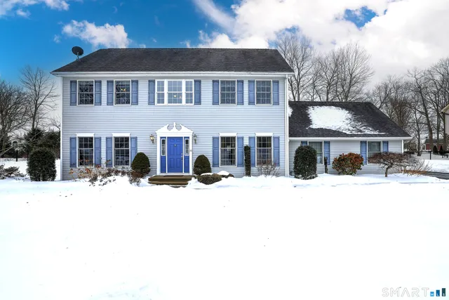 $524,500 | 39 Fawn Meadow Drive, Naugatuck, CT 06770