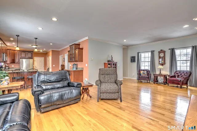 $524,500 | 39 Fawn Meadow Drive, Naugatuck, CT 06770